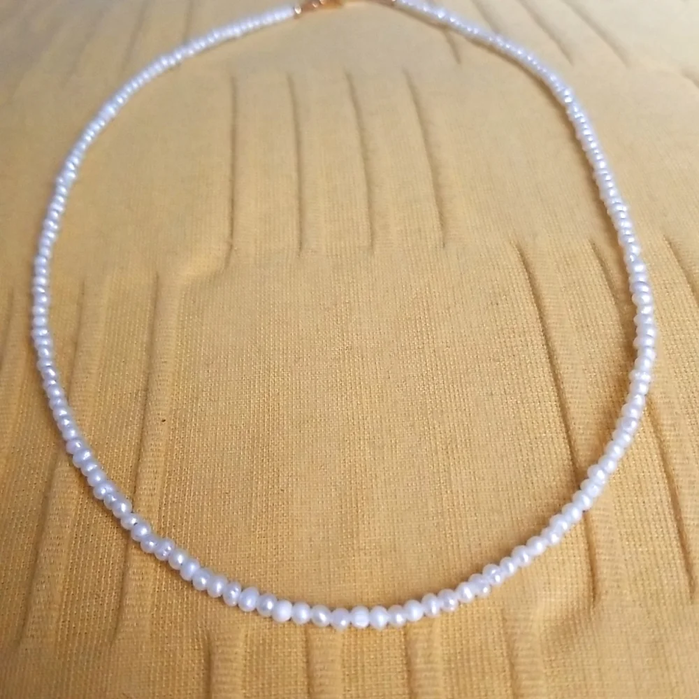 2 Necklaces - Picture 3 of 5